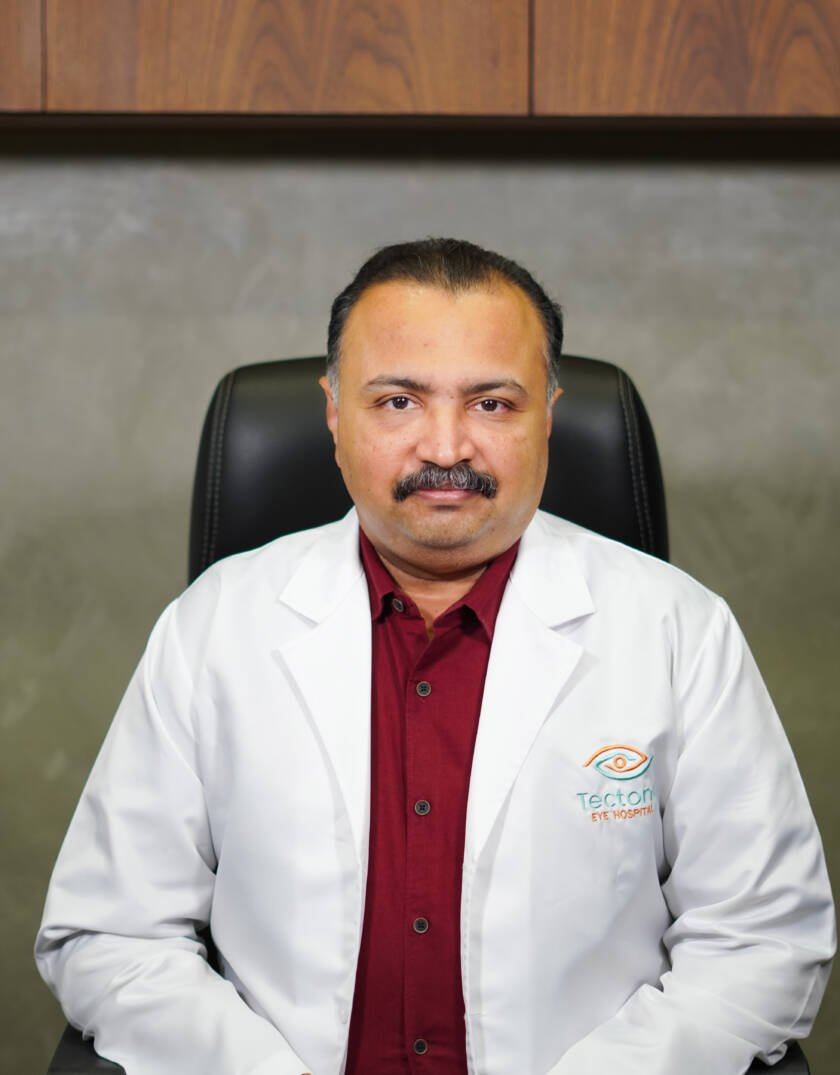 Dr. Manoj Jacobs